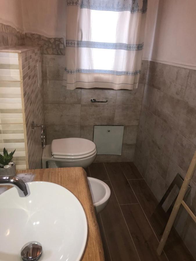 La Fragola In Campagna 6 K M Da San Pantaleo Hotel Bagian luar foto